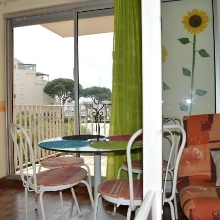 Location Cap D'agde, 1 Piece, 4 Personnes 1 Appartamento Agde